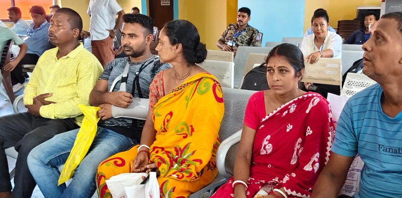 মুখ্যমন্ত্রীর সঙ্গে দেখা করতে উত্তরকন্যায় এলেন ময়নাগুড়ির বাস দুর্ঘটনায় মৃতদের পরিবারের সদস্যরা