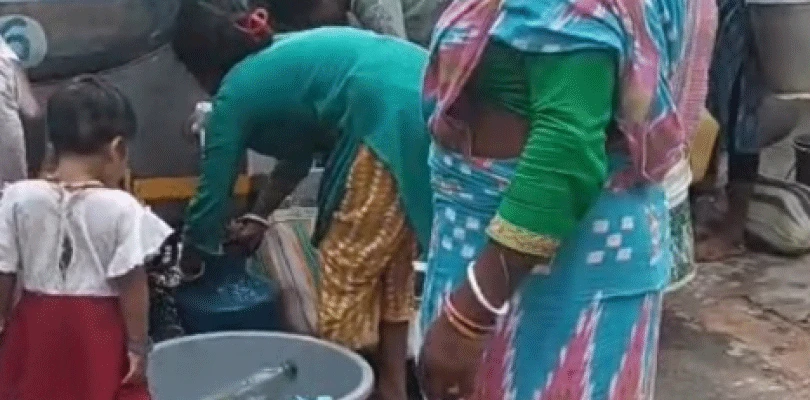 কাঁকসার রূপগঞ্জে নলবাহিত পানীয় জল সরবরাহ বন্ধ থাকায় সমস্যায় বাসিন্দারা