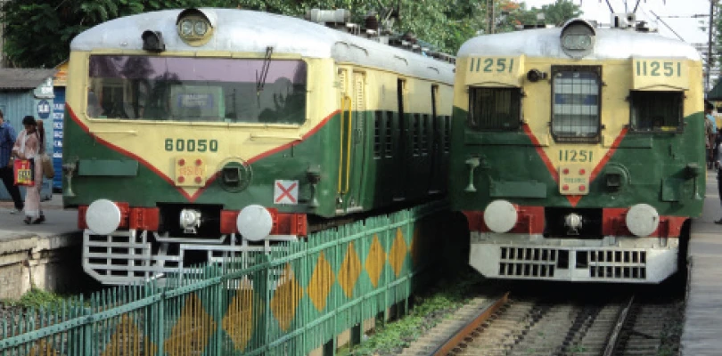 শিয়ালদহ মেইন ও নর্থ শাখায় রবিবার ৩২টি লোকাল বাতিল