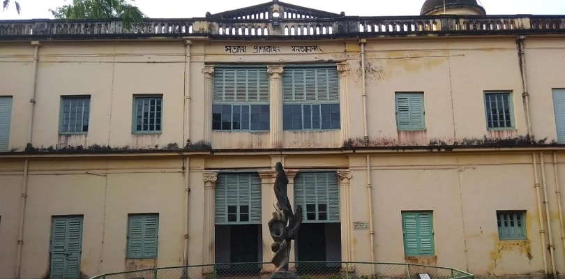 বিশ্বভারতীতে অধ্যাপকের প্রাণনাশের আশঙ্কা, দুই সহকর্মীর বিরুদ্ধে থানায় অভিযোগ
