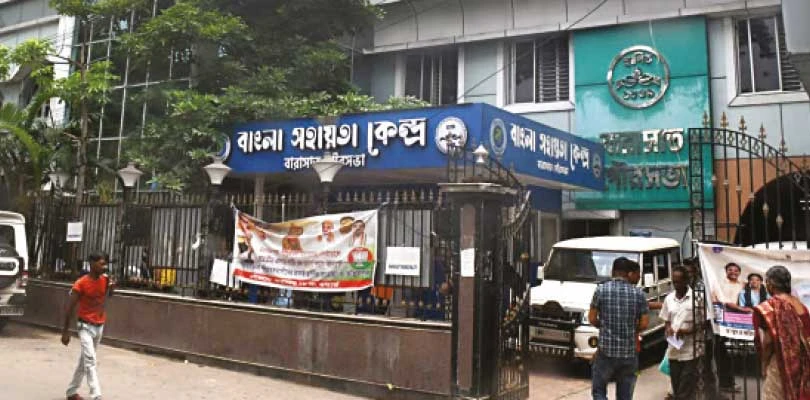 কাউন্সিলারহীন ওয়ার্ডে সমস্যা ঊর্ধ্বমুখী বিধায়কের হস্তক্ষেপ চাইছে বারাসতবাসী