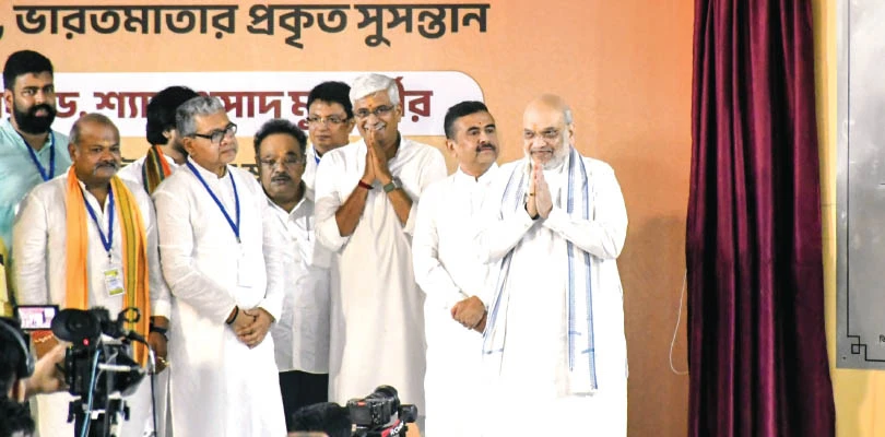 গুন্ডাদমন থেকে দুর্নীতি রোধ, শুভেন্দুর সরকারের প্রশংসা শাহের
