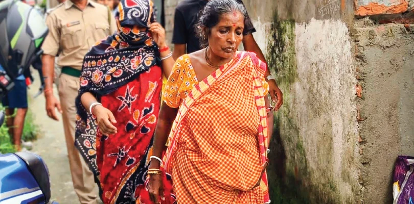 ‘অন্যায় করেছে, তাই মরেছে’, দেহ নিতে অস্বীকার প্রভাসের মায়ের