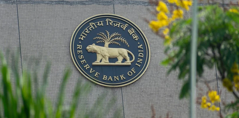 গৃহ ও শিক্ষাঋণের ঊর্ধ্বসীমা বাড়াতে পারে রিজার্ভ ব্যাংক, সওয়াল এসবিআই রিসার্চ রিপোর্টে