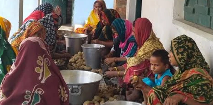 উদয়নারায়ণপুরে মিড ডে মিলের দুই কর্মীর ভাতা নিয়ে জট কাটল, ‘বর্তমান’-এর খবরের জের