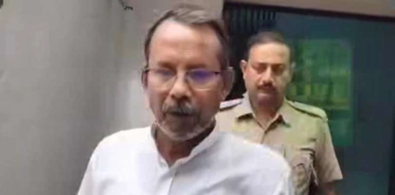 তোলাবাজি, হুমকি ও মারধরের অভিযোগে জামালপুর ব্লকের তৃণমূলের সভাপতি গ্রেপ্তার