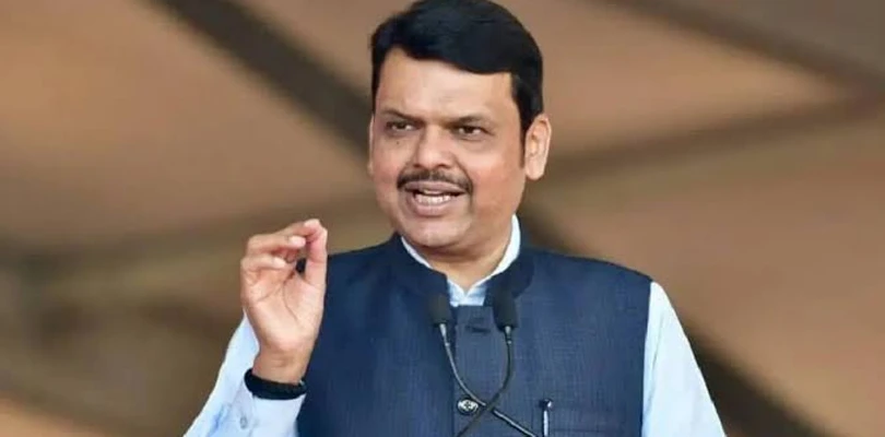 সমালোচকদের বিরূপ মন্তব্য, নিন্দার মুখে দেবেন্দ্র ফড়নবিশ