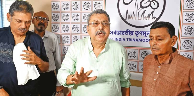তৃণমূলের ‘চোর ডাকাতরা’ টিকিট পেলে, আপনারা লড়বেন কোথায়? বিজেপি কর্মীদের উদ্দেশে প্রশ্ন কল্যাণের