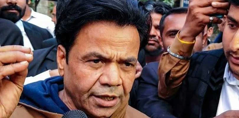 আদালতে হাজিরা