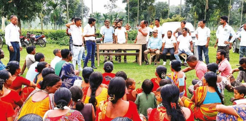 চার বছর পর চা বাগানে ফিরল মালিকপক্ষ, খুশি শ্রমিকরা