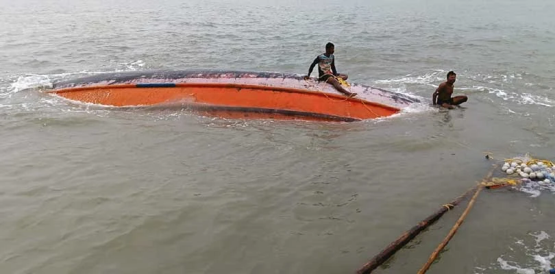 পাথরপ্রতিমায় পুকুরে কুমির, গ্রামে আতঙ্কে