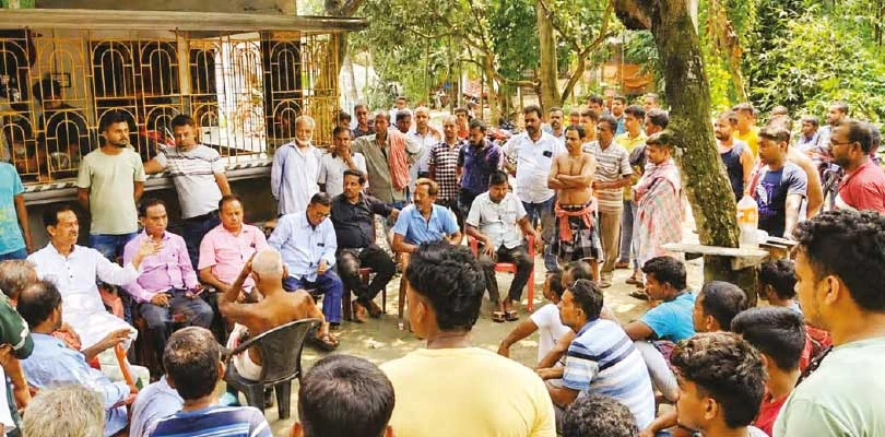 তৃণমূলের সাংগঠনিক শিথিলতার সুযোগে  জমি পুনরুদ্ধারে তৎপরতা হাত শিবিরের
