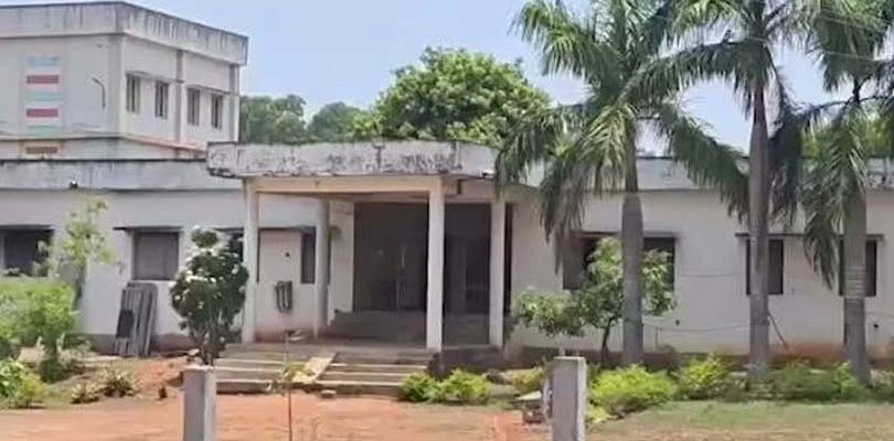 তালাবন্ধ ৬ ‘ভূতুড়ে’ হস্টেলকে চার বছরে ১ কোটি ৬২ লক্ষের অনুদান, ক্যাগ রিপোর্টে মহারাষ্ট্রে বেনিয়মের ছবি