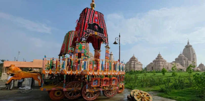 দীঘা রথের সকালে মমতার কেনা সোনার ঝাড়ু দিয়ে রাস্তা পরিষ্কার করবেন শিশির অধিকারী