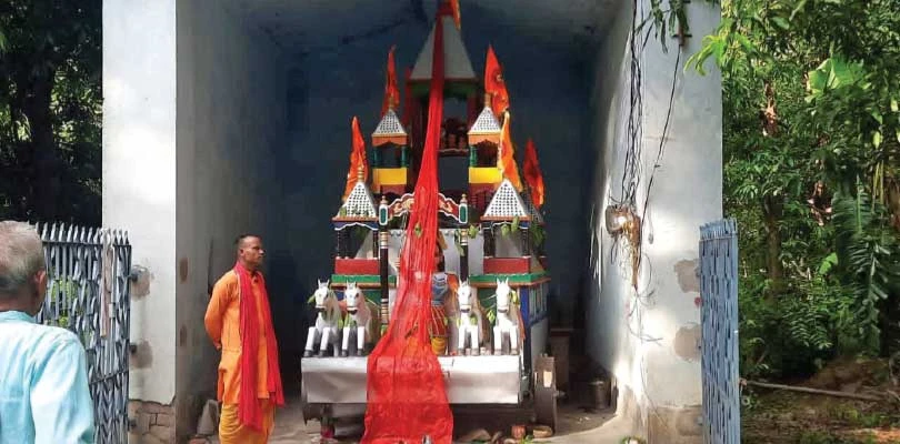 নির্দিষ্ট তিথির পরদিন রথযাত্রা হয় সাঁওতালডিহির পেনসিলডাঙায়