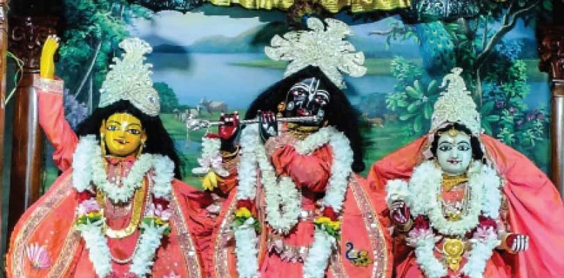 গৌড়ীয় মঠ, রথে জগন্নাথরূপে পুজো পান রাধা‑কৃষ্ণ