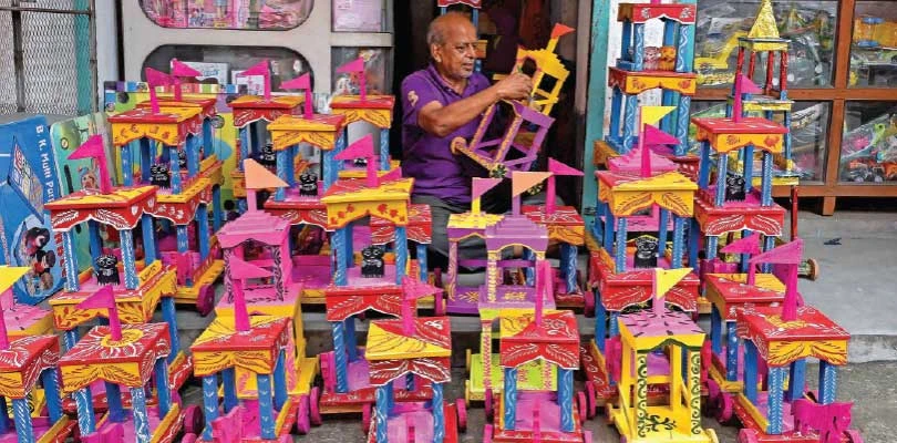 ‘দ্রৌপদীর শাখা’, ‘জীবনের শেষ ঠিকানা’ রথযাত্রায় নানা গল্প কালনার গ্রাম-গঞ্জের মঞ্চে