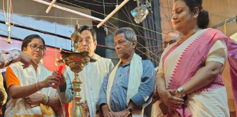 রাজ্য আকাদেমির উদ্যোগে যাত্রাপালা বুকিংয়ের সূচনা