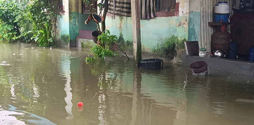 হড়পা বানে বিপর্যস্ত মাদারিহাট, বিচ্ছিন্ন একাধিক চা বাগান