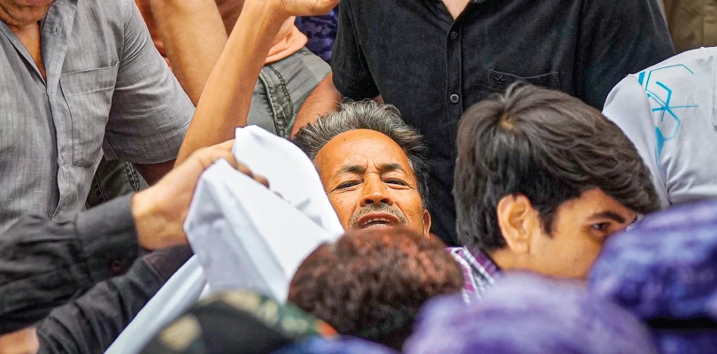 সাতসকালে দিল্লি পুলিশের অপারেশন, যন্তরমন্তর থেকে হাসপাতালে, অনশন ভাঙতে নারাজ সোনাম