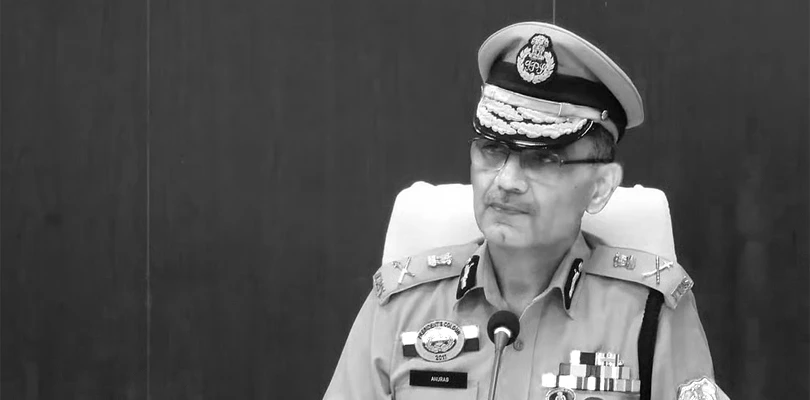 ত্রিপুরার ডিজিপি অনুরাগ ধনকরের অস্বাভাবিক মৃত্যু, ঘনাচ্ছে রহস্য