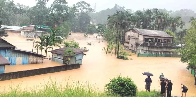 ধসে বিধ্বস্ত মন জেলায় মুখ্যমন্ত্রী