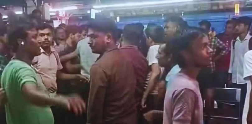 চলন্ত ট্রেনের মহিলা কামরা থেকে ফেলা হল যাত্রীকে, গ্রেপ্তার যুবক