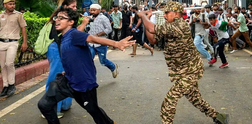 লাঠিচার্জ করে ছাত্রদের মনোবল ভেঙে দেওয়া যাবে না, বরং সারাদেশে এই আন্দোলন ছড়িয়ে পড়বে: সোনম ওয়াংচুকের স্ত্রী গীতাঞ্জলি আংমো