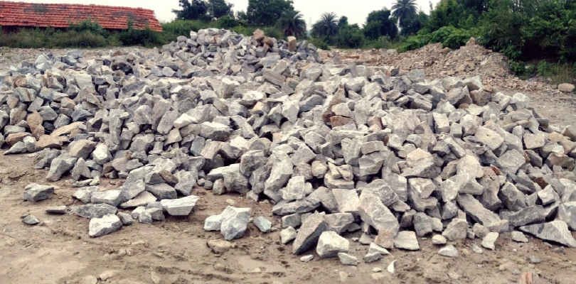 রঘুনাথপুরে ১০০ ফুটের বেআইনি পাথর খাদানের খোঁজ, তদন্তের দাবি