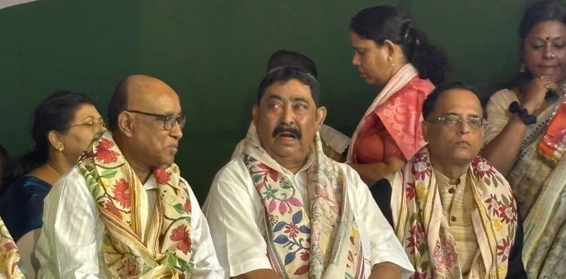 ঋতব্রত তৃণমূলের শহিদ দিবসের মঞ্চে অনুব্রত মণ্ডল