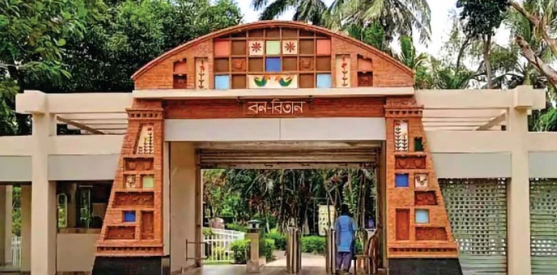 প্রাতর্ভ্রমণকারীদের প্রবেশ ‘ফ্রি’ সল্টলেকের বনবিতানে