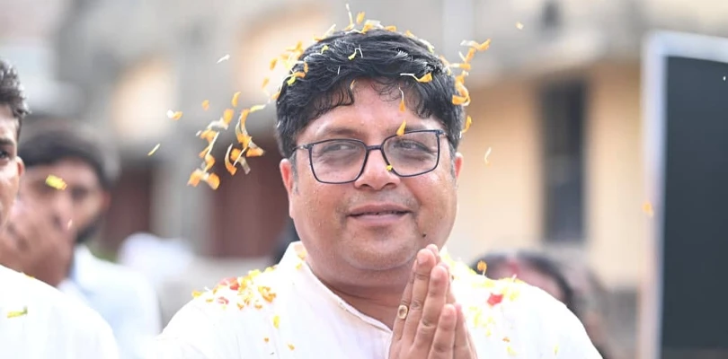 রাজপুর-সোনারপুর পুরসভা এলাকায় জমা জলের সমস্যা দূর করার ইঙ্গিত বিধায়কের