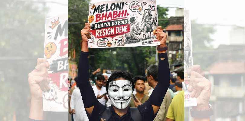 প্রতিবাদের অঙ্গনে কৌতুক  পোস্টার ‘মেলোনি ভাবি’!