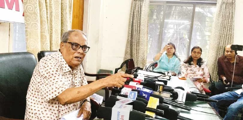 জন্ম-মৃত্যু শংসাপত্র প্রদান: পুরচেয়ারম্যান, প্রধানদের ক্ষমতা কেড়ে নেওয়ায় বিতর্ক