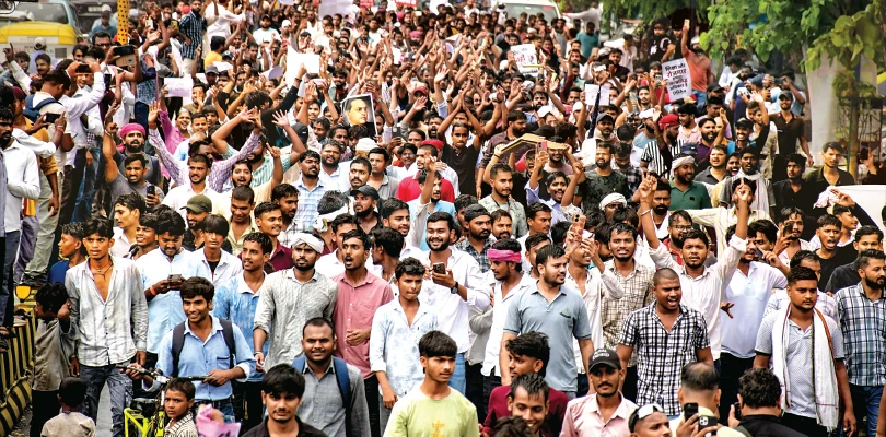 মন্ত্রীর ইস্তফা: কেন্দ্রের কাছে অশনিসংকেত