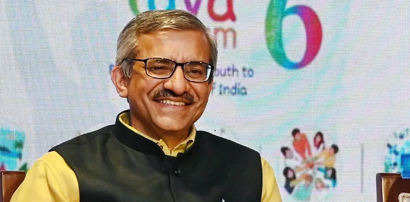 চাপে বদলি! নয়া শিক্ষা সচিব অভিযুক্ত ‘ভরতুকি’ দুর্নীতিতে