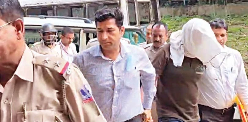 দুর্গাপুরে এনআইএ অভিযানে ধৃত মানব পাচার চক্রের মাথা গোলাম