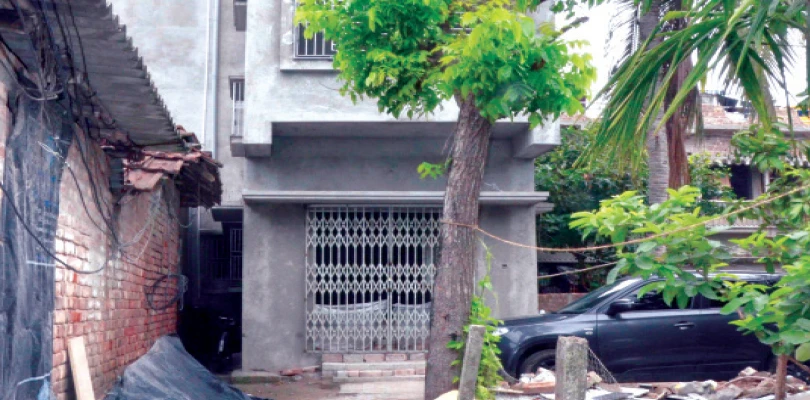 এবার জাহাঙ্গির খানের বাড়ি নিয়ে অভিযোগ জমা পড়ল জেলা প্রশাসনে