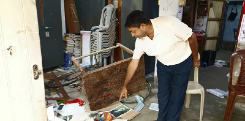 কোচবিহারজুড়ে বাম দলীয় কার্যালয়ে হামলা-ভাঙচুর, প্রতিবাদ মিছিল শহরে, ভাঙা হল নেতাজি, রবীন্দ্রনাথ, শরৎচন্দ্রের ছবিও