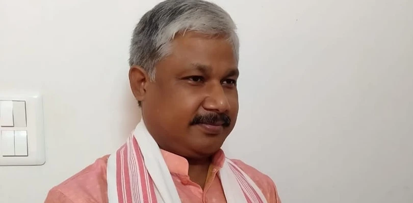 চাকরিহারা শিক্ষাকর্মীদের পরীক্ষার ফল কবে, উত্তর নেই মন্ত্রীর কাছে