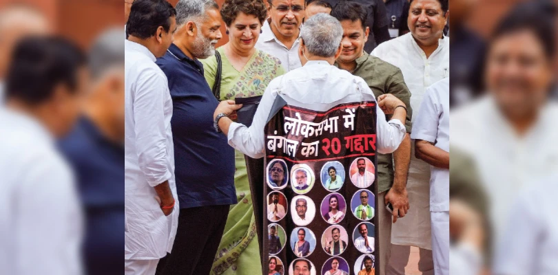 ‘কংগ্রেসই তাড়িয়ে দিয়েছিল দিদিকে’, সংসদে ‘গদ্দার’ বিক্ষোভের মাঝে  প্রিয়াঙ্কার খোঁচার জবাব কল্যাণের