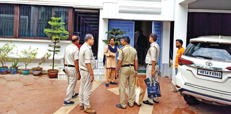 টুলুর সাম্রাজ্য শিকড় থেকে উপড়ে  ফেলতে ছায়াসঙ্গীদের ডেরায় হানা