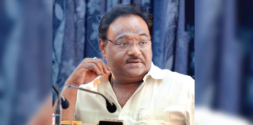 তোলাবাজি চলছেই, স্বীকার শমীকের