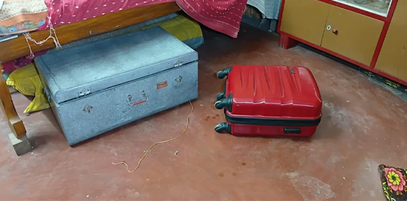 মঙ্গলকোটে টুলুর ডানহাত ইফাজুল হকের বাড়ি থেকে উদ্ধার একাধিক ট্রাঙ্ক! কী মিলল তাতে?