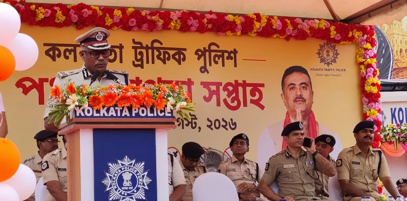 পার্ক সার্কাসে পথনিরাপত্তা সপ্তাহের সূচনা করলেন কলকাতার পুলিশ কমিশনার অজয় নন্দা