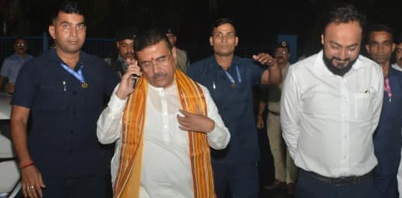 কলকাতায় আসন্ন ভারত-ব্রাজিল ম্যাচের প্রস্তুতি নিয়ে রাজ্যের ক্রীড়ামন্ত্রী ইন্দ্রনীল খাঁর সঙ্গে বৈঠক মুখ্যমন্ত্রীর