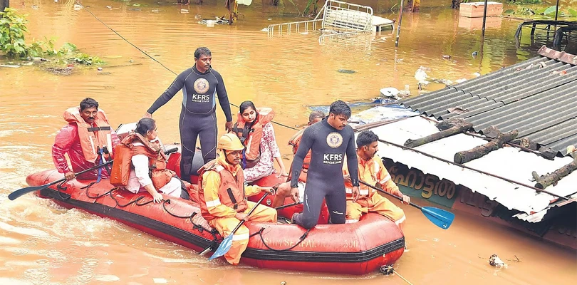 অসমের পর প্রবল বন্যায় ভাসছে দক্ষিণের এই রাজ্যও, মৃত ১৫, নিখোঁজ একাধিক