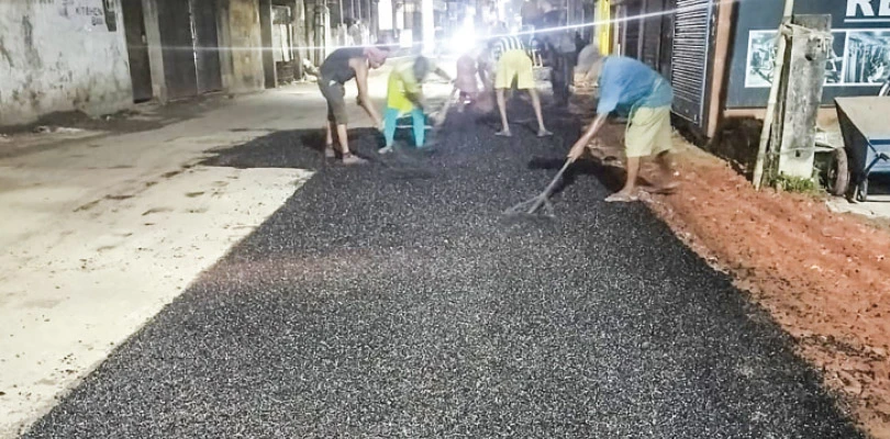 বেহাল মতিলাল গুপ্ত রোড ৪৮  ঘণ্টার মধ্যেই সংস্কার পুরসভার, ‘বর্তমান’-এর খবরের জের