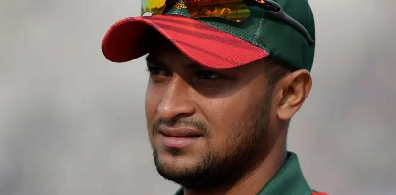 সাকিবের বাড়িতে হামলা, অগ্নিসংযোগ