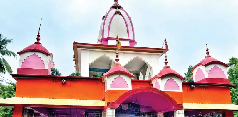 বাংলাদেশে চলে যাচ্ছে রাম-সীতা মন্দির! স্বরূপনগরের আবেগে কাঁটাতারের ক্ষত